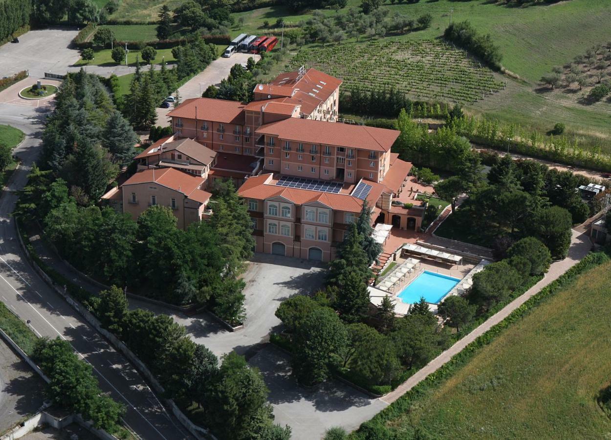 Relais La Fattoria Hotel Melfi Exterior foto